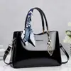 Moderna Nueva 2026 Bolso Cruzado Elegante Rojo de Boda Bolso de Hombro Bolso de Viaje para Mujer