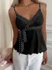 Camisole Europeia e Americana Estilo Cruzado para Primavera/Verão 2026, com Decote V, Ajuste na Cintura, Bordas Onduladas e Alças de Amarrar, Top Slim sem Mangas para Usar por Cima