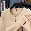 Camiseta de manga larga con cuello redondo para hombre, nueva prenda casual suelta de otoño para hombre, camiseta básica para mediana edad, camiseta C