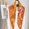 Bufanda Pequeña de Seda con Patrón de Rombos de Alta Gama Estilo Coreano Bufanda Fina de Sarga de Seda Artificial Bufanda de Cuello Estampada de Moda para Primavera y Otoño Transfronteriza