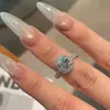 Anel Quadrado Estilo Concha Prateada com Diamante Moissanite Deslumbrante de Cor D de Um Quilate, Prata Esterlina S925, Ajustável para Mulheres