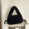 Bolsa de Ombro Único Estilo Novo Outono Inverno Transversal Versátil Sensação Diária Inclinada Bolsa de Pelo Moda Bolsa de Mão Feminina Simples 2026 Coreana