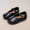 Sapatos de Couro para Meninas 2026 Outono Novo Sapatos de Princesa Infantil Menina Pequena Solado Macio Bebê Retrô Marrom Sapatos Individuais Comércio Exterior