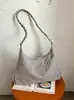 Yue Zi 2026 Otoño Temprano Nuevo Bolso Retro Bajo el Brazo Bolso de Mujer Moda Remache Bolso de Hombro Único Bolso Cruzado Casual de Gran Capacidad