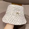 Novo chapéu bucket feminino, versátil e estiloso para primavera e outono, versão coreana da moda, estilo retrô europeu e americano, chapéu de inverno estilo ins japonês
