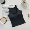 Nuevo top de tirantes acanalado cálido de otoño e invierno, color liso, con sujetador incorporado, versátil para usar en capas o solo