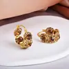 Hebilla de oreja circular de diamantes completos súper brillante retro elegante francesa diseño de nicho pendientes de lujo ligero exquisitos pendientes de alta gama para mujer