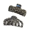 A nova coleção de outono da A-Lan: Presilhas de cabelo de acetato estilo coreano com designs de estrela e estampa de leopardo, espessadas para maior durabilidade, adequadas para penteados semi-presos e coques, presilhas de tubarão, acessórios de cabelo