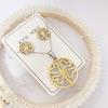 Set de Collar y Pendientes de Acero de Titanio de Alta Calidad, Nuevo Estilo Europeo y Americano, de Venta Caliente Transfronteriza, Joyería de Concha Genuina para Mujer, Precio Especial, Entrega Directa