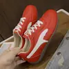 Zapatos blancos retro para mujer, nuevas zapatillas blancas versátiles de suela gruesa vintage para mujer, zapatillas deportivas casuales de otoño 2026