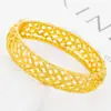 Nuevo brazalete abierto de gasa calada color oro arena para mujer, imitación de oro 999, joyería de boda, pulsera de hebilla ancha al por mayor