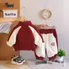 Conjunto casual estilo coreano para niños, edades de 1 a 5 años, nueva colección de otoño, de manga larga, diseño tridimensional, medio cierre, con una bolsa cruzada a juego, estilo moderno