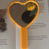 Espejo de Mano Portátil con Mango de Corazón de Plástico Espejo de Mano para Niñas Lindo Espejo Pequeño DIY Regalo de Belleza Espejo de Vestir