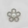 Botón de Perla Flor Plateada Botón Metálico Hueco Abrigo Abrigo Forma de Flor Botón Decorativo Botón para Suéter Tejido Cárdigan