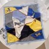 Pañuelo de Seda Pañuelo Cuadrado Pequeño Diadema de Alta Gama Atar el Cabello Primavera Verano Otoño Moda de Alta Gama Versátil Moda Pañuelo de Corbata Pañuelo