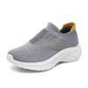 Cross-border plus size sapatos femininos verão casual respirável fly-woven elástico tênis de corrida meias slip-on leves esportes sapatos femininos