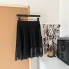 Falda plisada exquisitamente confeccionada, transparente y dinámica + top de punto Tencel negro con efecto adelgazante, mangas cortas elegantes, talla única, con etiquetas