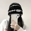 Nuevo Gorro de Punto para Mujer en Invierno, Rayado de Lana, Adelgazante del Rostro, Felpa, Cálido, Engrosado, Para Circunferencia de Cabeza Grande, Slouchy con Protección para las Orejas