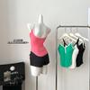Camisole de Cinco Cores com Estampa de Caranguejo Color-Blocking com Bojos, Regata de Verão com Decote V Doce e Picante Sexy Slim-Fit para Mulheres, Adequada para Usar em Camadas ou Sozinha