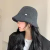 Gorro de Pescador Tejido para Mujer Otoño Invierno Nuevo Sombrero de Cubo de Fieltro de Lana Hace que la Cara Parezca Más Pequeña Versátil Protección Solar Moda Sombrero para Viajar
