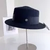 Sombrero de ala plana de alta gama estilo francés para mujer, Nuevo sombrero de sol casual versátil de verano, Sombrero de paja para protección solar al aire libre