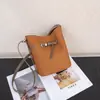 Bolso cruzado de cuero genuino para mujer, piel de vaca de capa superior TOGO, bolso tipo cubo versátil para el día a día, bolso de hombro cruzado de gran capacidad a la moda para mujer