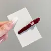 Presilha de Cabelo Fofa Ankora Vermelha Maçã Pequena com Franja para Mulheres, Presilha Bico de Pato de Alto Valor Estilo Coreano para Cabelo da Testa