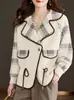 Chaqueta Corta de Punto Moda y Estilo para Mujer 2025 Otoño e Invierno Nuevo Estilo Traje de Aroma Pequeño Cuello de Rebeca Top Delgado Tendencia