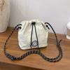 Bolso de Cubo Portátil Simple Ligero de Gran Capacidad Bolso de Hombro de Estilo Deportivo Nicho Casual Bolso Cruzado de Moda para Mujer