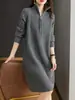 Vestido de Punto de Color Puro Nuevo para Otoño e Invierno de Longitud Media con Cremallera Holgado Casual Estilo Perezoso Cuello Alto Suéter Falda para Mujer