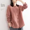 Camisa de algodón y lino estilo artístico y vintage para mujer, adecuada para primavera y otoño, con corte holgado, cuello redondo y mangas abotonadas, perfecta como prenda exterior casual