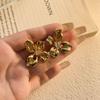 Pendientes Flor de Zirconia Europeos y Americanos Elegantes Elegantes Sensación de Alta Gama Cobre Chapado Retro Oro Real Brillante Alto Color Pendientes Refrescantes