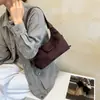 Mochila Feminina Minimalista de Design de Nicho Coreano 2026 Nova Grande Capacidade Versátil para o Dia a Dia Chique de Alta Qualidade na Moda