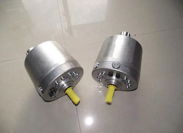 RK系列径向柱塞泵2.jpg