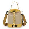 Bolsa transversal multifuncional mais vendida para caminhadas ao ar livre, bolsa para garrafa de água e copo portátil, mochila leve para celular para homens e mulheres