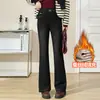 Jeans acampanados de mezcla de seda engrosada para mujer, nuevo estilo de invierno 2026, pantalones de algodón elásticos de cintura alta, pantalones largos casuales de moda para mamás