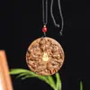 Venta Directa de Fábrica de Colgante Original Tallado e Incrustado con Piedras Preciosas con un Diseño de un Caballo Galopante, Simbolizando Paz y Seguridad, Adecuado para Colgar en el Cuello o como Colgante de Joyería