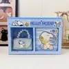 Caja de Regalo Set de Dibujos Animados de Snoopy Lindo Cuaderno de PU Pulsera de Perlas Combinación de Accesorios Caja de Regalo para Niñas y Estudiantes