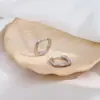 Pendientes de Aro Lisos Versátiles de Moda Brazaletes Metálicos Simples Pendientes para Viajar Pendientes de Nicho de Alta Gama Moda Temperamento