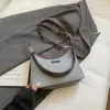 Bolsa Bucket Color Block da Moda Tendência para Mulheres Outono e Inverno 2025 Nova Simples Casual Tote Versátil Bolsa de Ombro