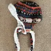 Nuevo Gorro de Felpa Gruesa Estilo Fair Isle tipo Lei Feng para Mujer, Gorro Cálido para Ciclismo de Invierno con Protección para los Oídos, Gorro de Piloto con Correa Adelgazante