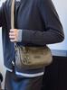 Bolso Pequeño de Crowdsourcing de Alta Gama Externo de Sentido para Multitudes Pequeñas para Mujer Otoño e Invierno Combinación Versátil 2024 Nuevo Estilo Bolso Cruzado Retro de Banda Ancha Bolso Almohada para Viajes