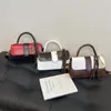 Bolsa Bolsa Feminina 2025 Nova Moda Bolsa de Ombro All-match Commuter Bolsa Crossbody Texted Estilo Ocidental Portátil Pequena Bolsa Quadrada
