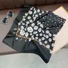 Nuevo Pañuelo Cuadrado Grande de 90 cm, Elegante Pañuelo de Seda Sarga para Mujer, Bufanda Chal de Moda para Primavera y Otoño para Decoración