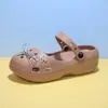 Sapatos Mary Jane perfurados 5,0 CM de aumento de altura femininos 2026 verão novo estilo uso externo bico fechado antiderrapante sola macia yoga balé