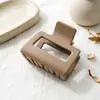 Pinza para el Cabello Pequeña Cuadrada Mate Estilo Coreano Ins de 5 cm en Color Café con Leche, Elegante Pasador para Mujer para la Parte Trasera de la Cabeza con un Toque de Lujo, Pinza de Tiburón