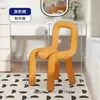 Silla Audaz Creativa Famosa en Internet Taburete de Maquillaje Silla de Ocio Personalizada Silla de Forma Única Silla de Tienda de Ropa Silla de Comedor de Diseñador