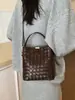 Bolso de Cubo Tejido de Alta Gama para Mujer 2026 Nuevo Bolso de Hombro Casual Bolso de Mano Versátil para el Trabajo Bolso Cruzado