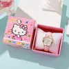Popular no comércio exterior: Relógio feminino de couro com detalhes em diamantes cor ouro rosa para estudantes do ensino fundamental, relógio a quartzo Sanrio, atacado transfronteiriço em estoque