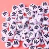 Cuentas planas acrílicas con letras en inglés, 4 x 7 mm, color blanco y negro, ideales para manualidades de educación temprana para niños. Oferta especial en Amazon.